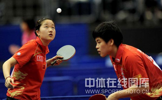 ͼ��-��ƹ����˫�ڶ��ֺ�˧/����������32ǿ