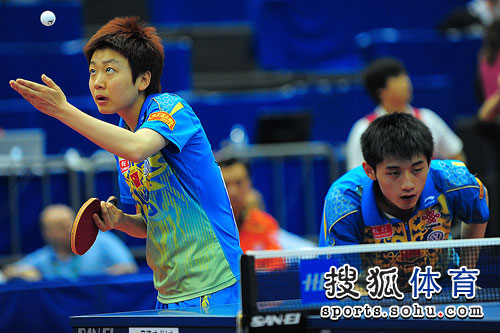 ͼ�ģ���ƹ����˫�ڶ��� ľ�Ӱ��׷���