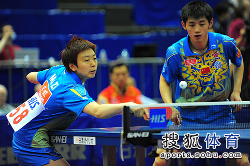 ͼ�ģ���ƹ����˫�ڶ��� ľ�ӽ�̨����