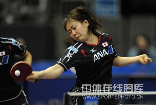 ͼ�ģ���ԭ��Ů˫��ʤ�һ�Ц�� ��ԭ���������