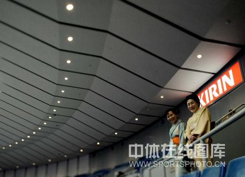 ͼ�ģ���ƹ��Ů˫�ڶ���ս�� ��Ծ�ͷЦ�ݺ���