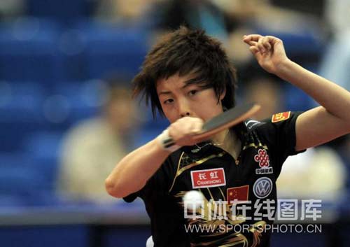 ͼ��-��ƹ��Ů������������������ңָ�ھ�����