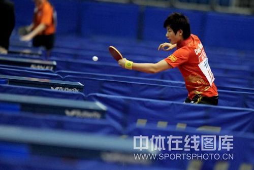 ͼ�ģ�Ů�������ֹ�ƹȫ�߸�� ����һ˿����