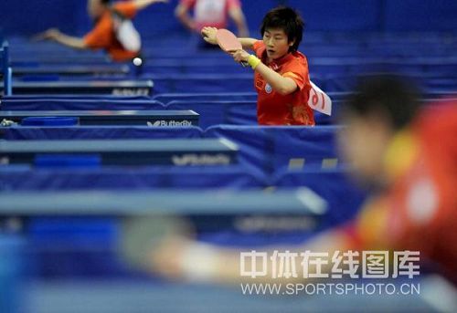 ͼ�ģ�Ů�������ֹ�ƹȫ�߸�� ��������и��