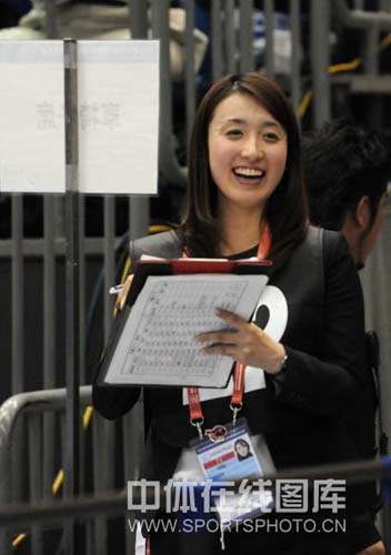 ͼ��-�����ƹ���ϵ���Ů���߿��Ķ�Ц֪����