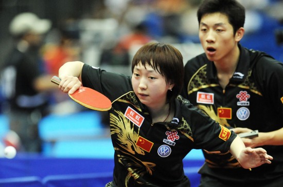 ͼ��-��ƹ�����/����ͦ����˫��ǿһ�¶���