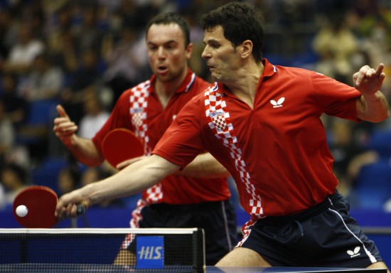 ͼ��-�����ƹ����˫��ǿ��������Ī���ĺ��׺�