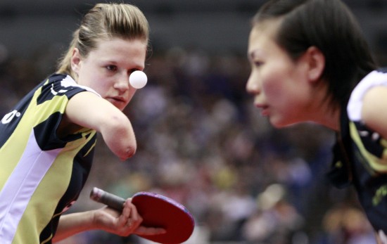 ͼ��-��ƹ̳ά��˹��Ů˫���ֶ�����Ů��������