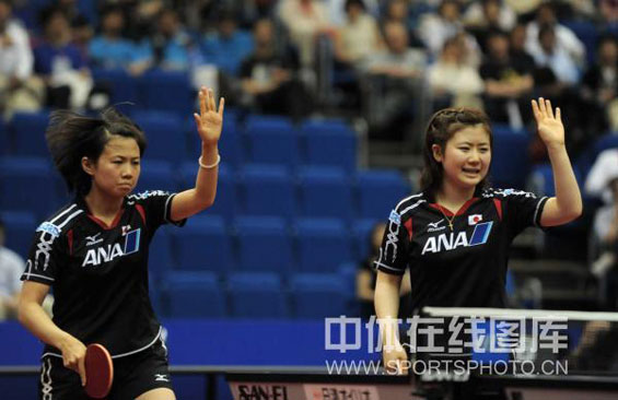 ͼ��-��ƹ������Ů˫��ǿ��ԭ�������ܻӱ�