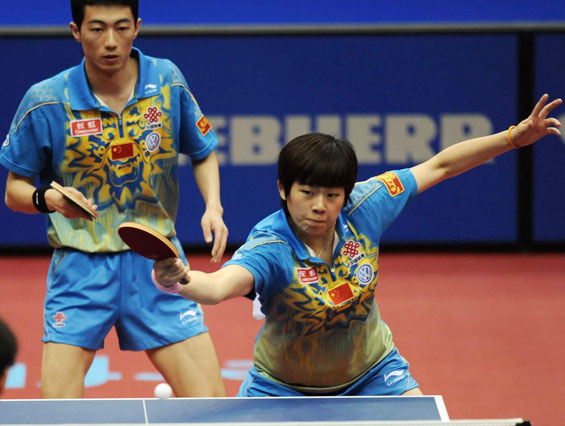 ͼ��-��ƹ�������˫������ƽ/�����Ȱ�ͷ��