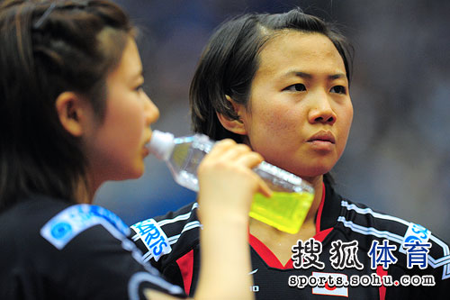 ͼ�ģ���Ծ/����ϼ4-0�ձ���� ��ԭ����ˮ��Ӱ