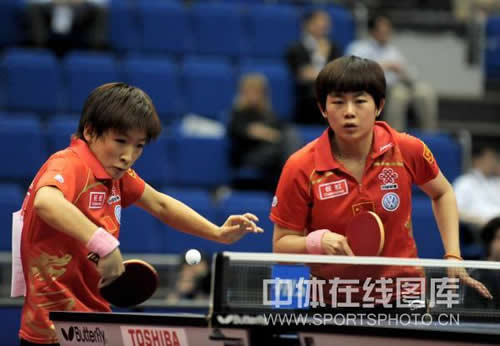 ͼ�ģ�Ů˫1/4�������� ��ʫ��/�����ڱ�����