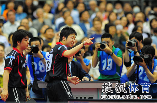 ͼ�ģ���˫�������±�����ͣ ˮ�������������