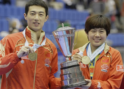 ͼ�ģ���˫����սʤ���Ѷ�� ������ƽչʾ����