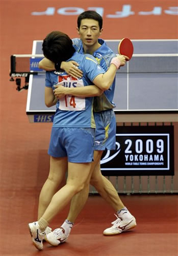 ͼ�ģ���˫����սʤ���Ѷ�� ������ƽ��ӵ��ף