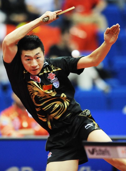 ͼ��-��ƹ���е�����ͦ����ǿ˲����̬�·����