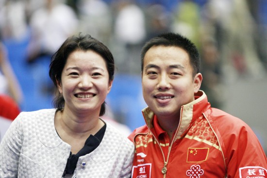 ͼ��-��ƹ���й��е���ǰ��������������򸾺�Ӱ