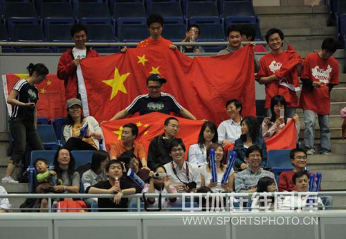 ͼ��-��ƹ��Ů˫�������ս���Ի������Ǻ������