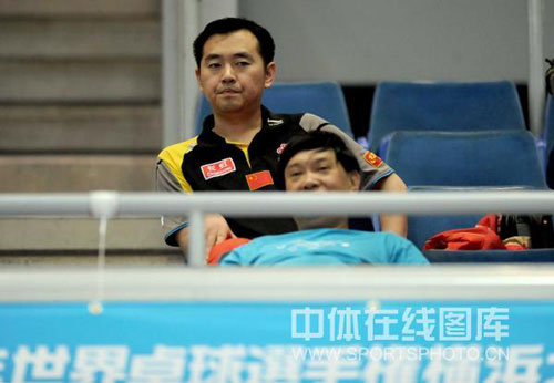 ͼ��-��ƹ��Ů���������ս����Գ����ע��ͽ