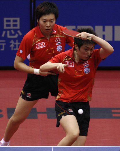 ͼ�ģ���Ծ����ϼŮ˫��� ��Ծ��ǰ����ϼ�Ϻ�