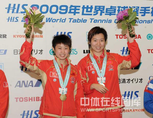 ͼ��-��ƹ��Ů˫�佱��ʽ��Ծ����ϼЦ�úܲ���