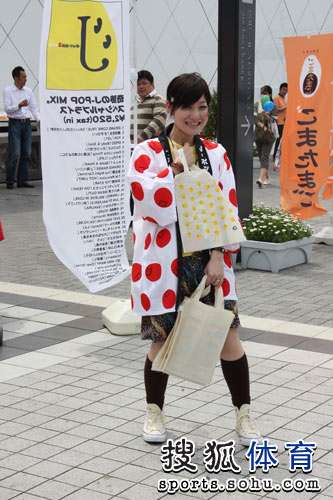 ͼ�ģ��Ѻ�������ս��������� ��ͷ�㳡��Ů