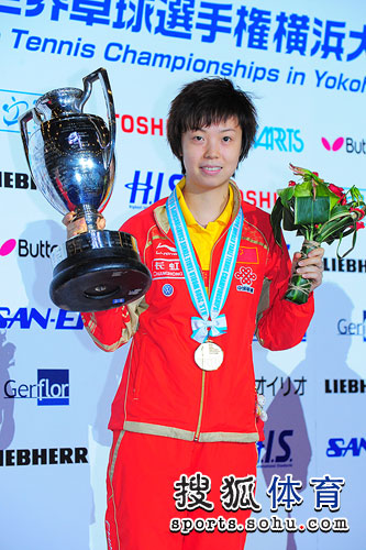 ͼ�ģ�������4-2��ԾŮ����� ������Ц������