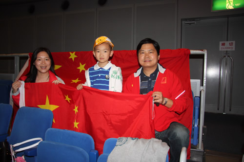 ͼ�ģ��Ѻ���������ҫ��ƹ���� һ�����ں�Ӱ