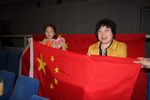 ͼ�ģ��Ѻ���������ҫ��ƹ���� ĸŮ��Ӱ