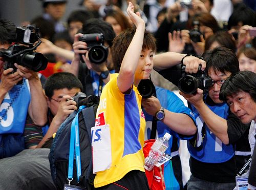 ͼ�ģ�������4-2��ԾŮ����� ��������������