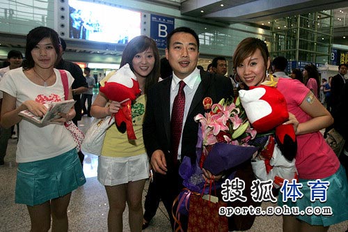 ͼ�ģ���ƹ�ع�ƹ�ұ����ӻ� ��Ů����������Ӱ