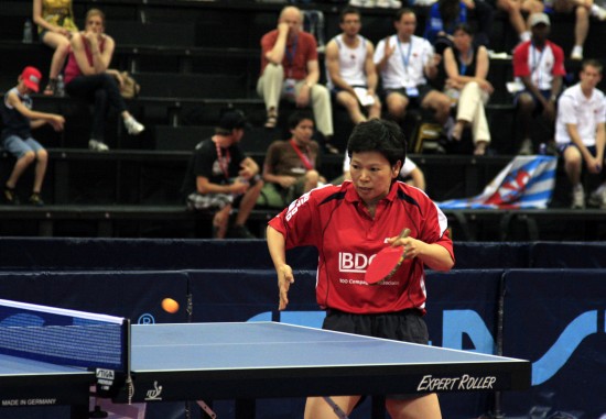 ͼ��-��������ŷ��С���˶���ھ��������ڱ�����