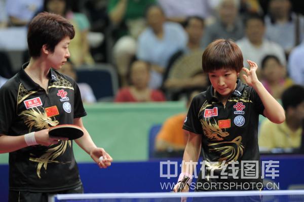 ͼ��-�й���Ů˫��Ծ/����ϼ�����ʫ�������Ĺ�