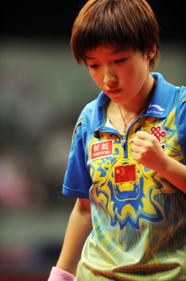 ͼ��-��ƹ����ʫ��ʤ��Ծ��ùھ���ʫ��ĬĬ��ף