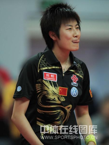 ͼ�ģ���ƹŮ��4-1�������� ����������ͷ