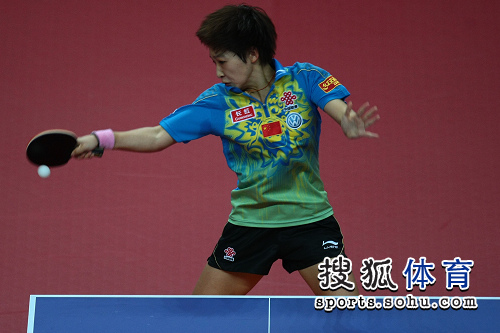 ͼ�ģ���ƹŮ��4-1�������� ��ʫ���߽ӵ͵�