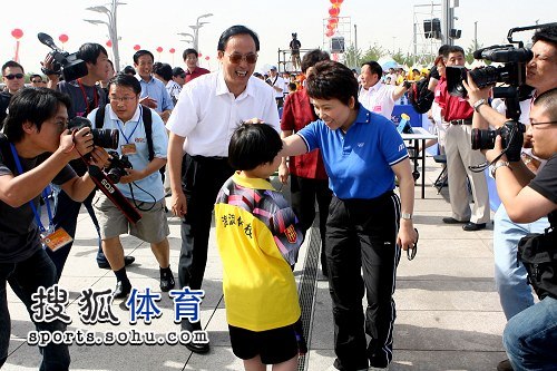 ͼ�ģ�������ƹ���� ����Ƽ��ɫT��