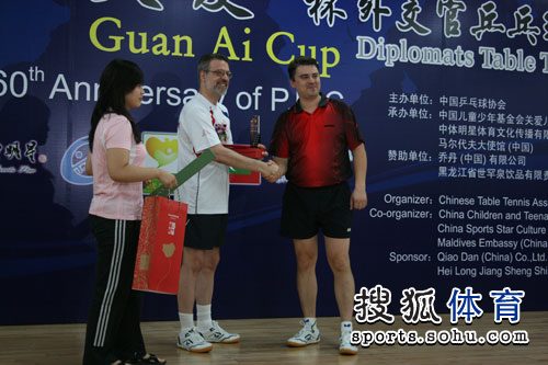 ͼ�ģ��⽻��ƹ������� �����⽻�ٻ��е��ھ�