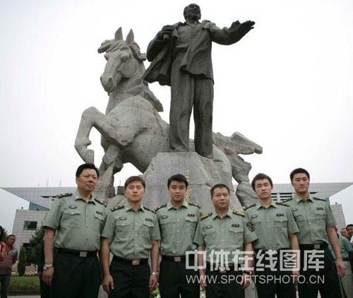 ͼ�ģ���һ�Ӳι۸�������� ��һ�Ӽ����Ӱ