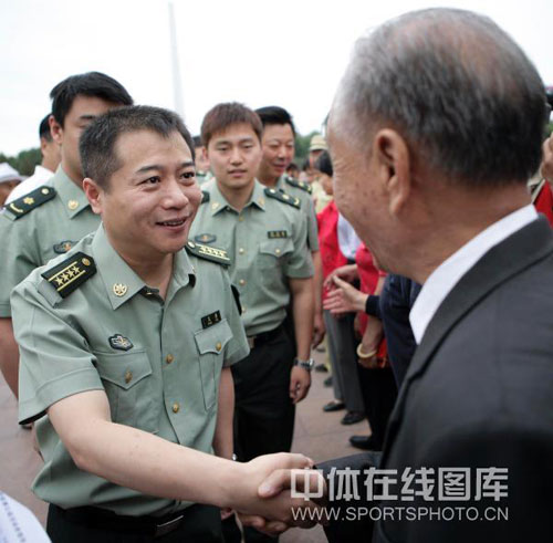 ͼ�ģ���һ�Ӳι۸�������� ��������Ц��