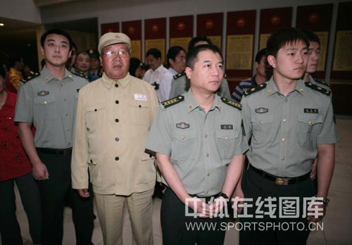 ͼ�ģ���һ�Ӳι۸�������� ��������ι�