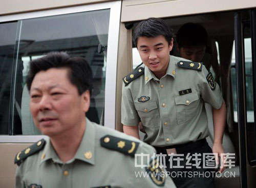 ͼ�ģ���һ�Ӳι۸�������� ���ӳ����߳�