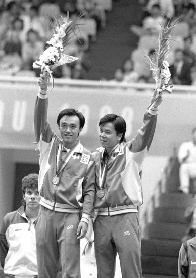 ͼ��-���й�60������������ԻͰ�������˫�����