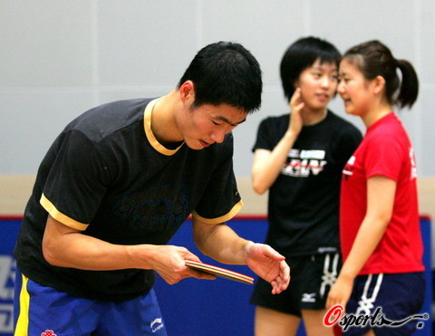 ͼ��-�����ڸ��¸�ԭ����ǰ�㼡������ͬ��ѵ��