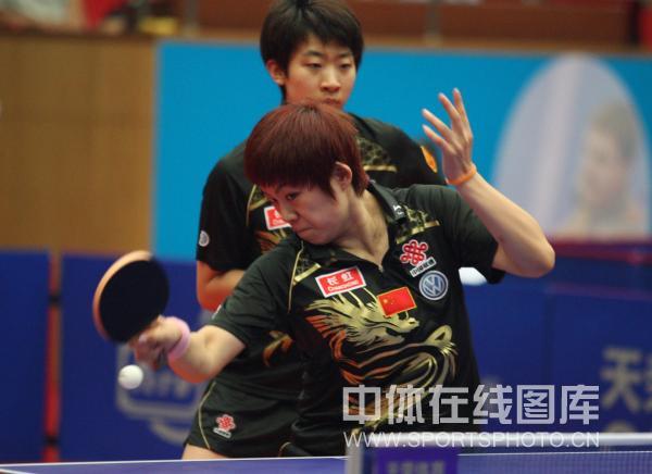 ͼ��-�й�ƹ���򹫿���Ů˫�����������������Ĭ��