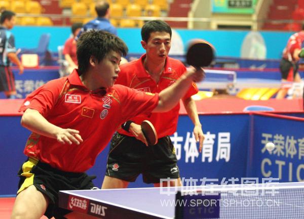 ͼ��-�й�ƹ���򹫿�����˫������˧���ֻ���