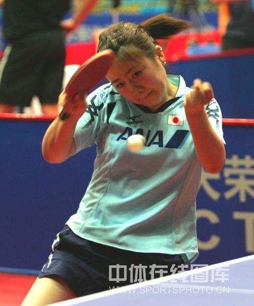 ͼ��-�й�ƹ���򹫿���Ů��15���������������Բ�