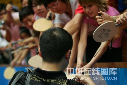 ͼ��-�й�ƹ���򹫿����е�15��ս�������ܵ�׷��