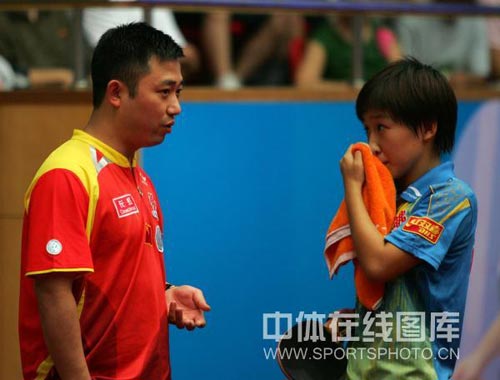 ͼ��-�й�������Ů��15��ս����ɭָ����ʫ��