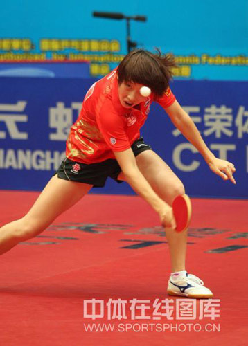 ͼ��-��ƹ��Ů����ʫ����������۾�ǡ����ס